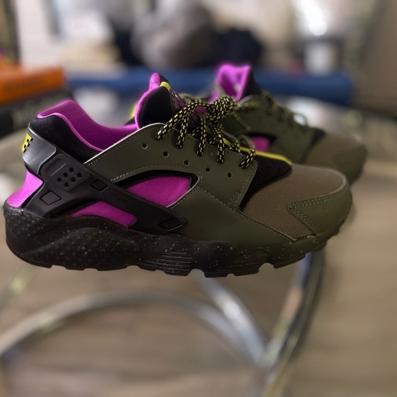 NIKE Huarache Run - Picture 13 of 16